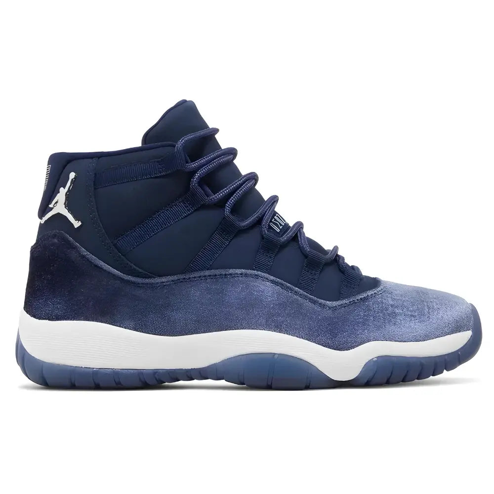 Jordan 11 Retro Midnight Navy 1