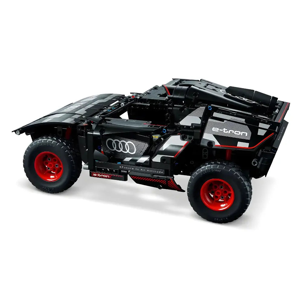 LEGO Technic Audi RS Q e-tron Set 42160 3