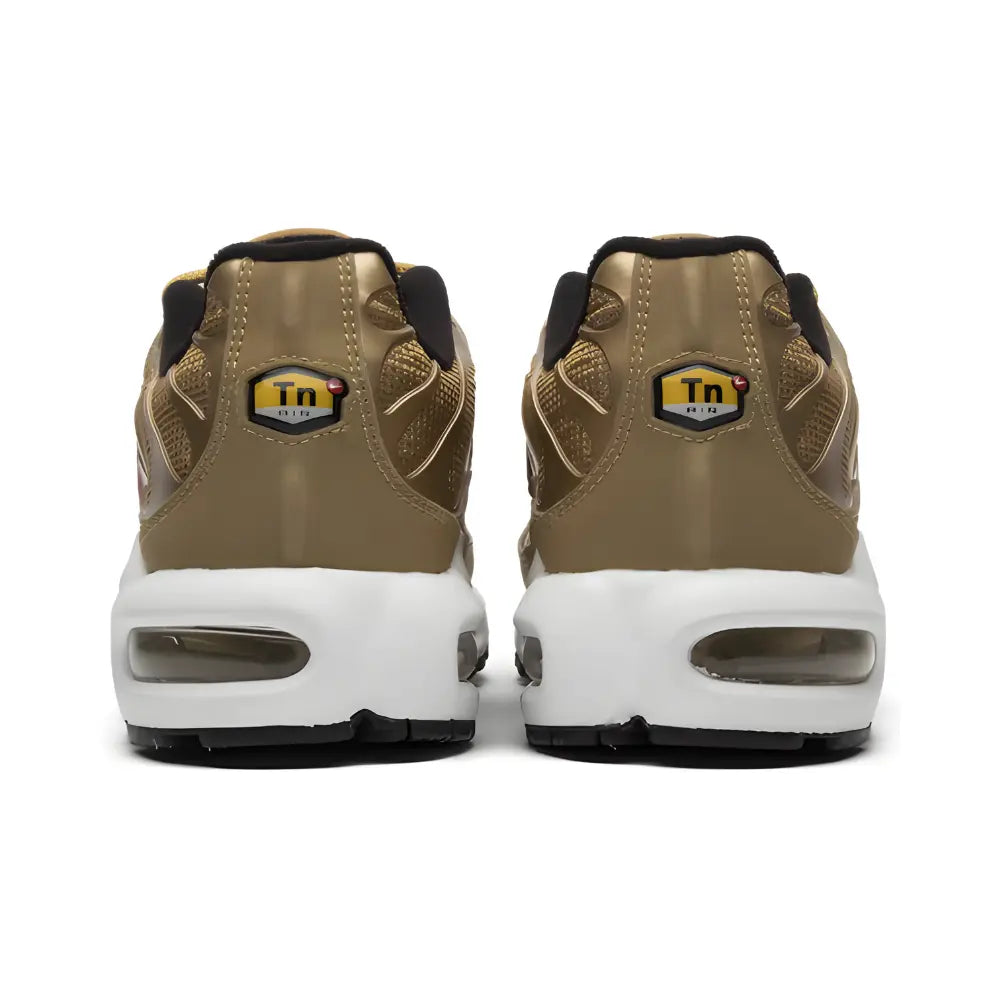 Nike Air Max Plus Metallic Gold 4