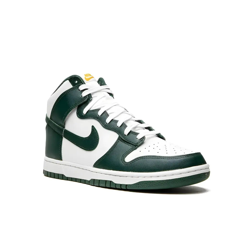 Nike Dunk High Australia - Angled Side View