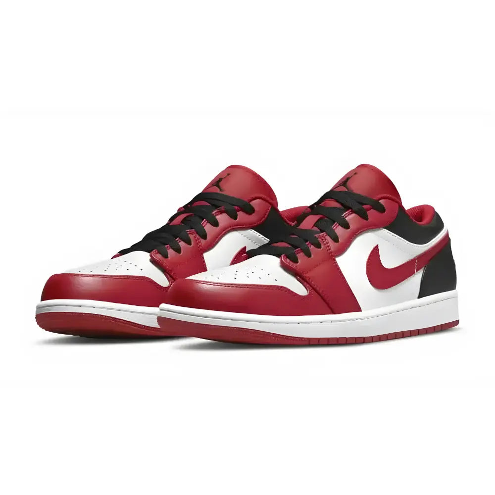 Jordan 1 Low Bulls JORDAN