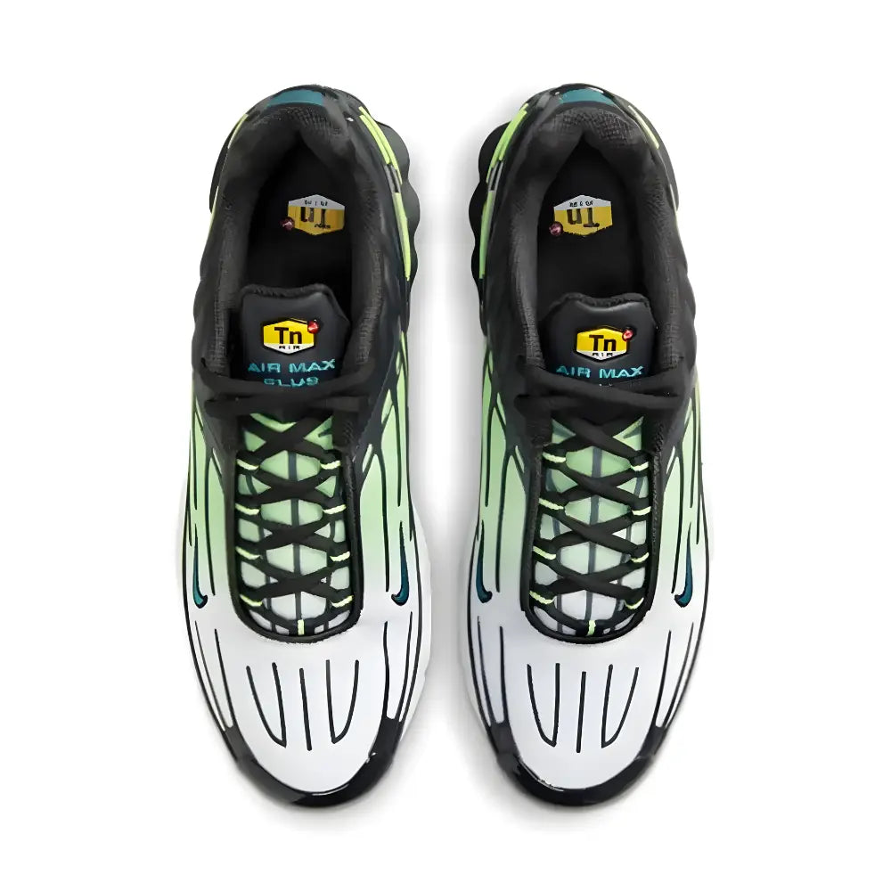 Nike Air Max Plus 3 Sneakers Ghost Green - Aerial Image