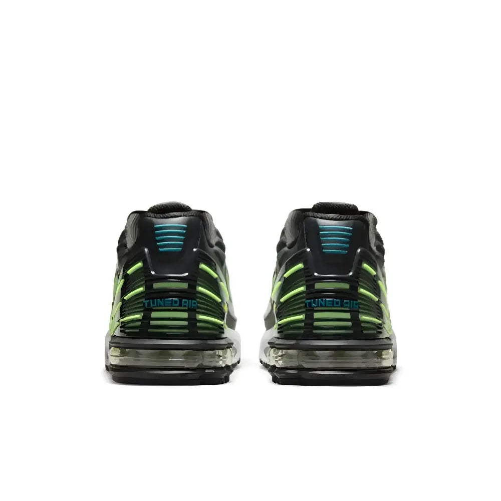 Nike Air Max Plus 3 Sneakers Ghost Green - Rear Image