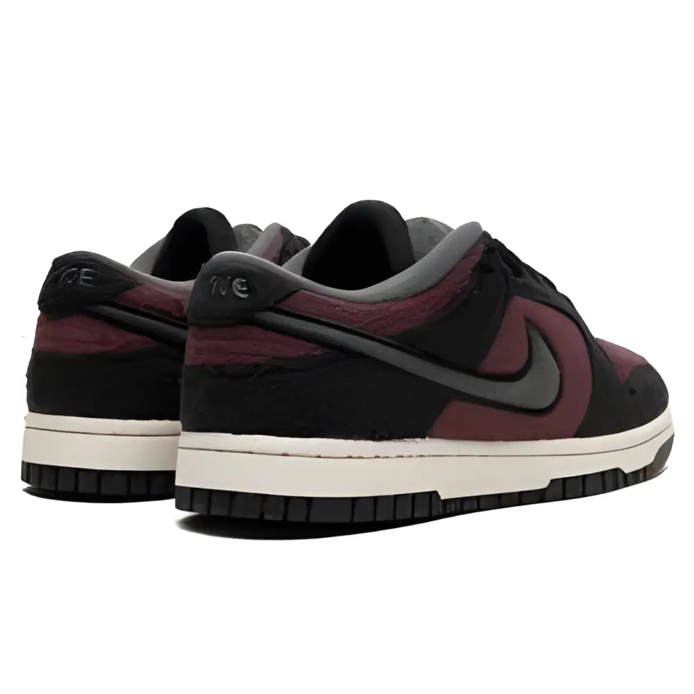 Nike Dunk Low Se Fleece Pack Burgundy Crush - Rear Angled Image