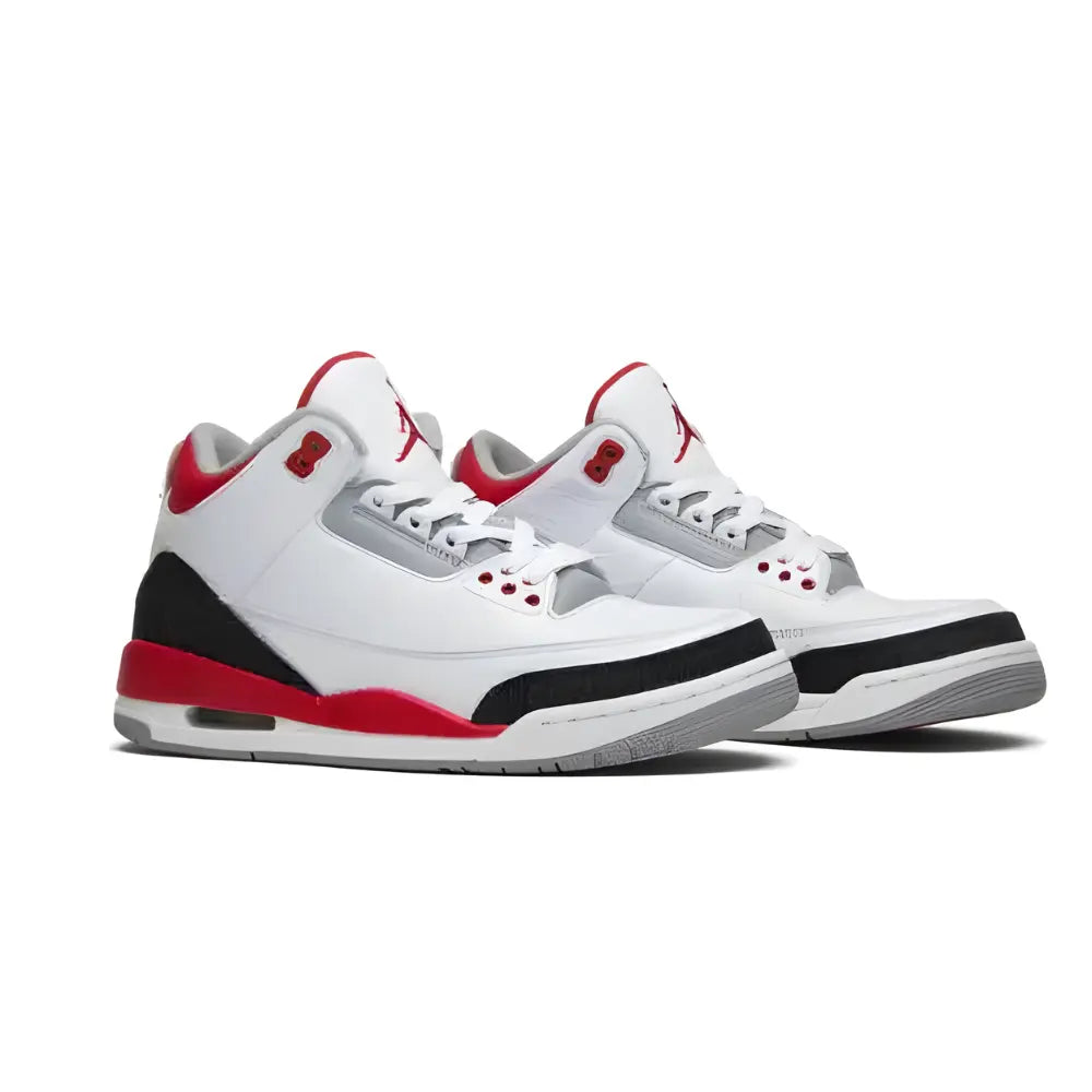 Jordan 3 Retro Fire Red 2013 - Angled Side Image