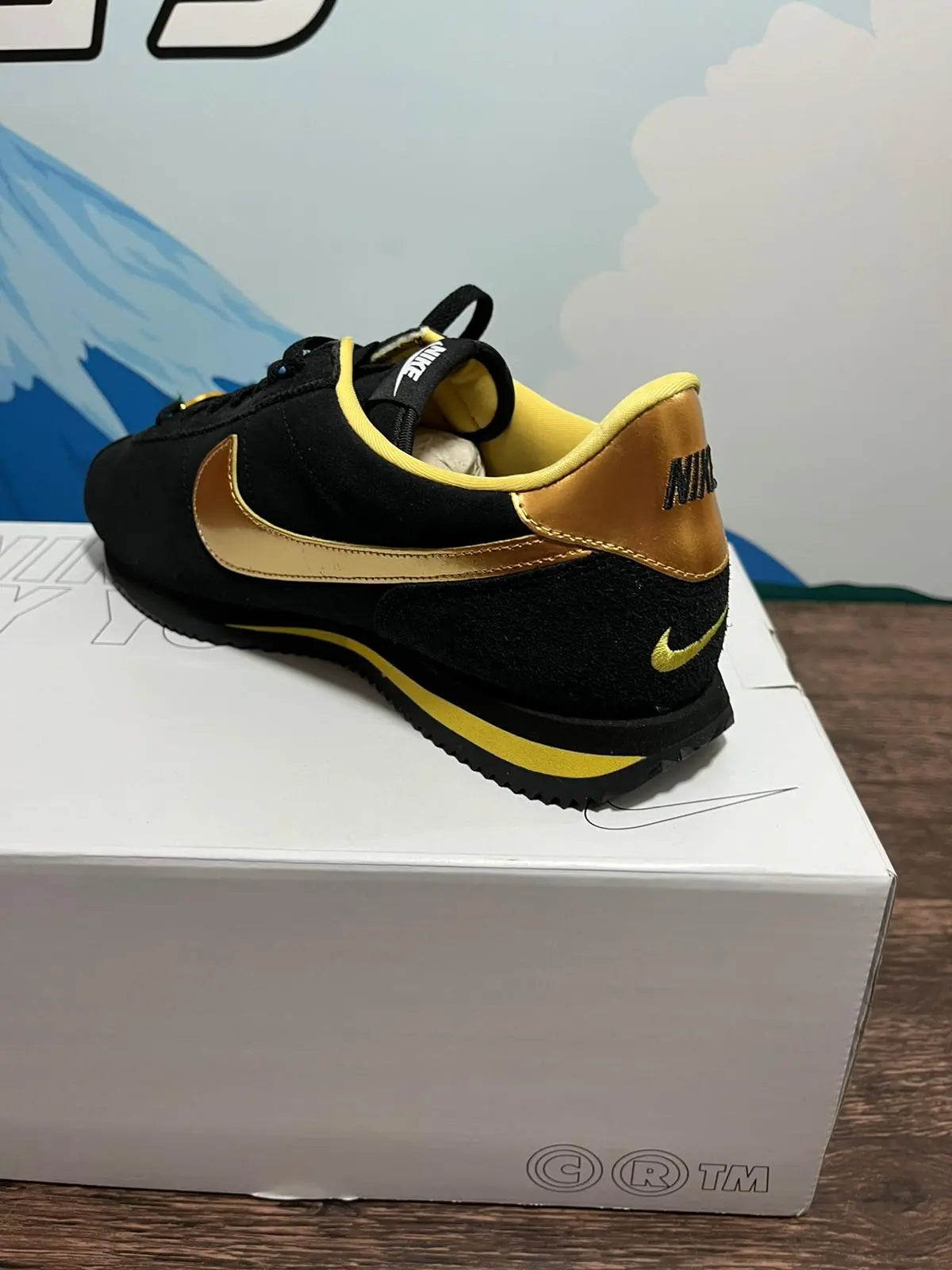 Nike Cortez By You Black And Gold NIKE