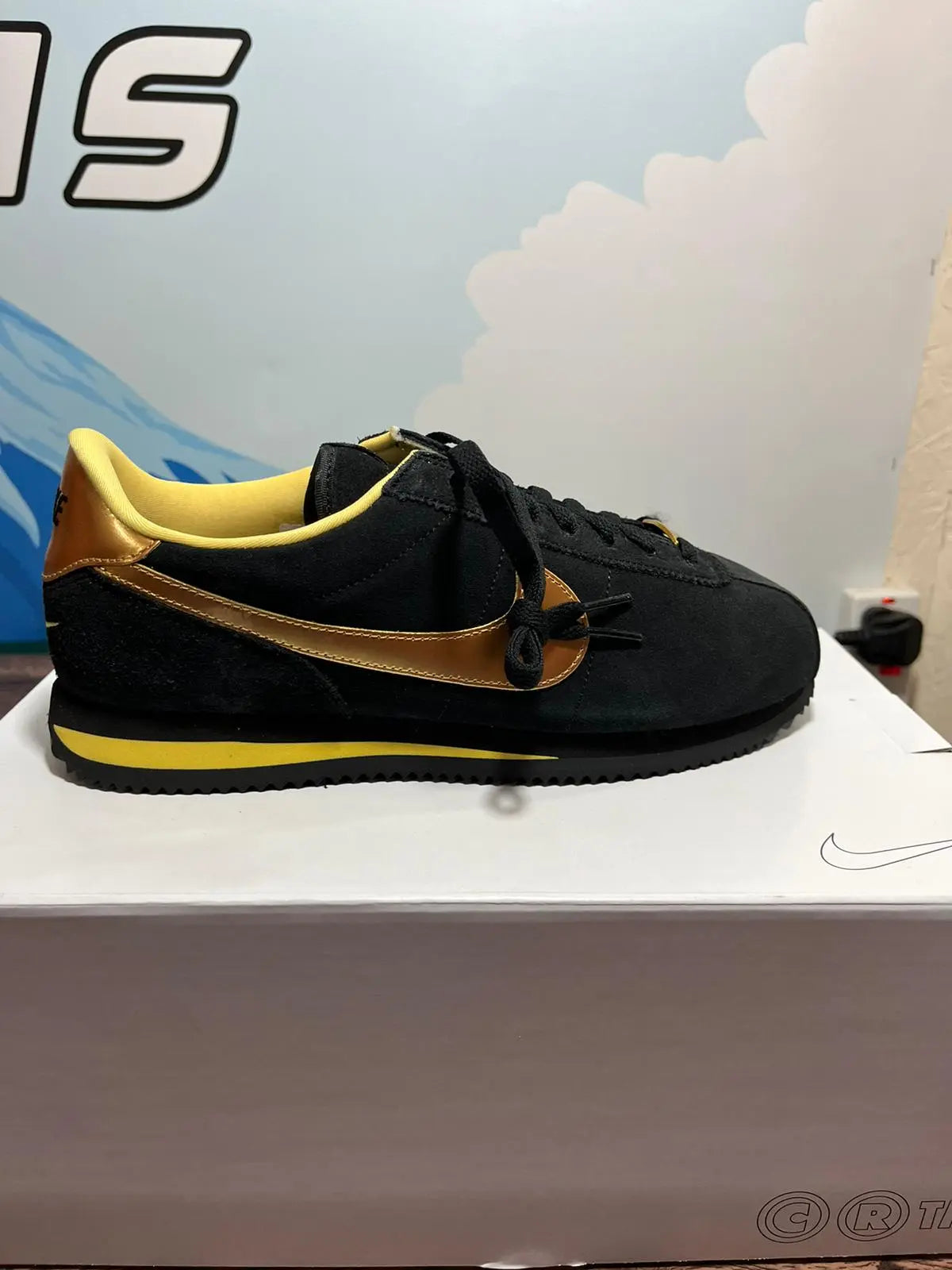 Nike Cortez By You Black And Gold NIKE