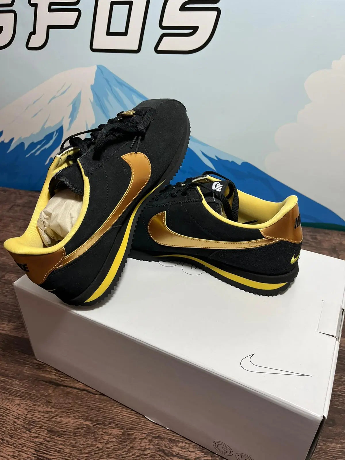 Nike Cortez By You Black And Gold NIKE