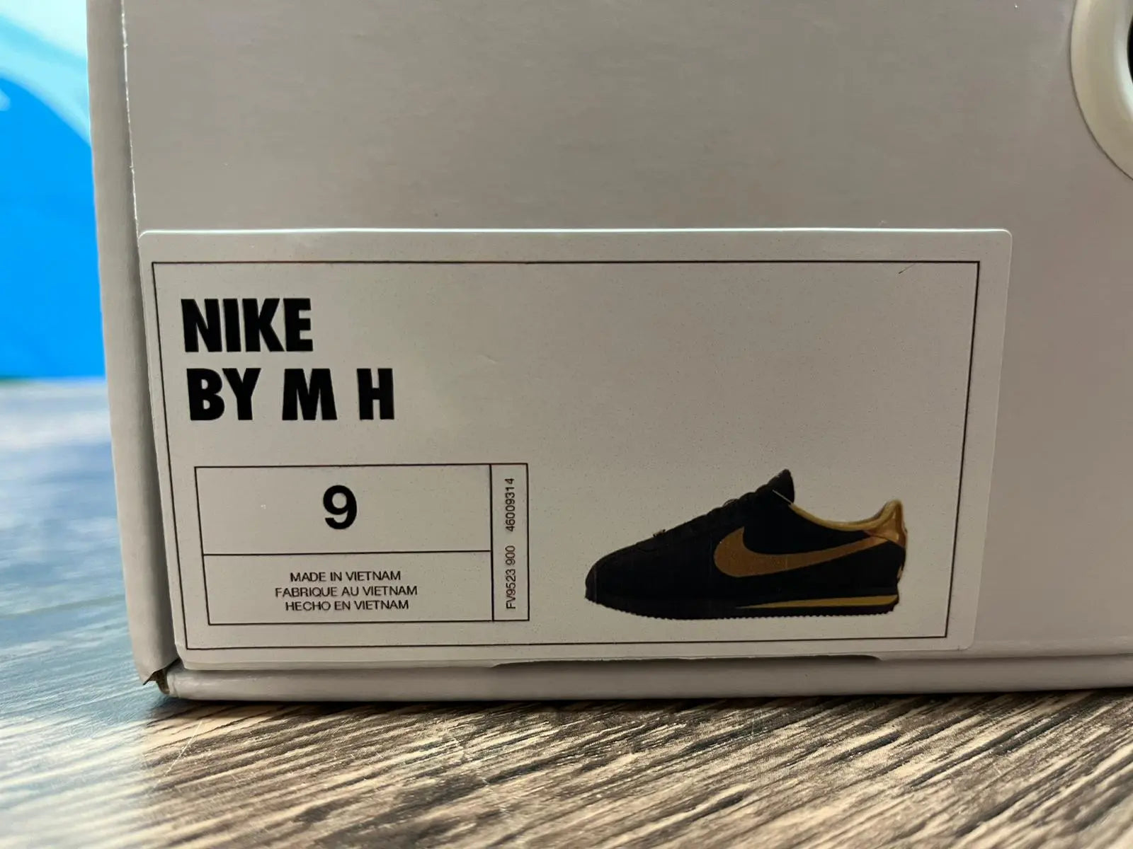 Nike Cortez By You Black And Gold NIKE