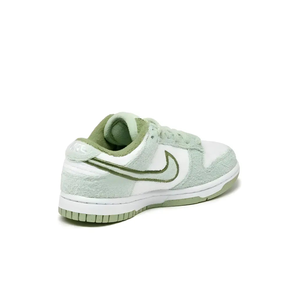 Nike Dunk Low Se Fleece Pack Honeydew - Angled Side Image